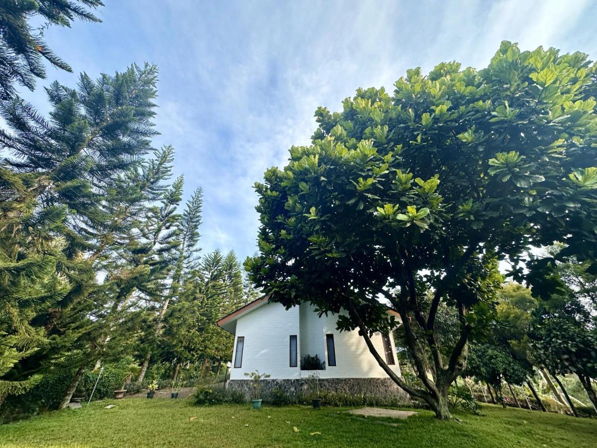 Villa Putih Le Cordon Μπαντούνγκ Εξωτερικό φωτογραφία